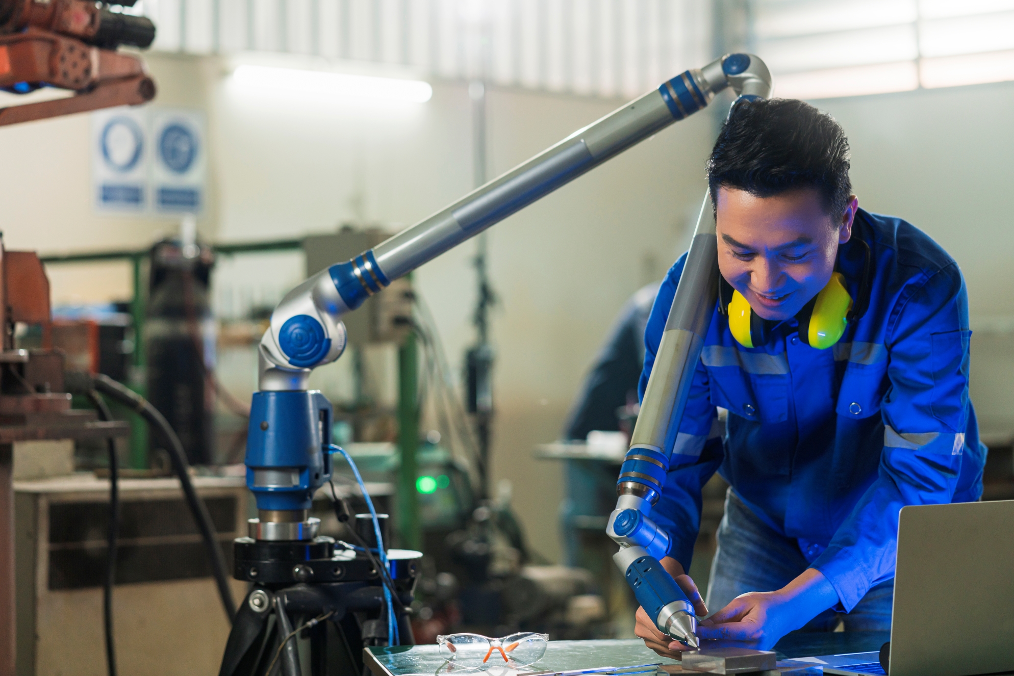 asian-male-engineer-specialist-with-measuring-machine-with-manipulator-armthreedimensional-coordinate-measurement-check-sizes-3d-check-sizes-parts-cmm-after-machining-process-resize30 asian-male-engineer-specialist-with-measuring-machine-with-manipulator-armthreedimensional-coordinate-measurement-check-sizes-3d-check-sizes-parts-cmm-after-machining-process-resize30